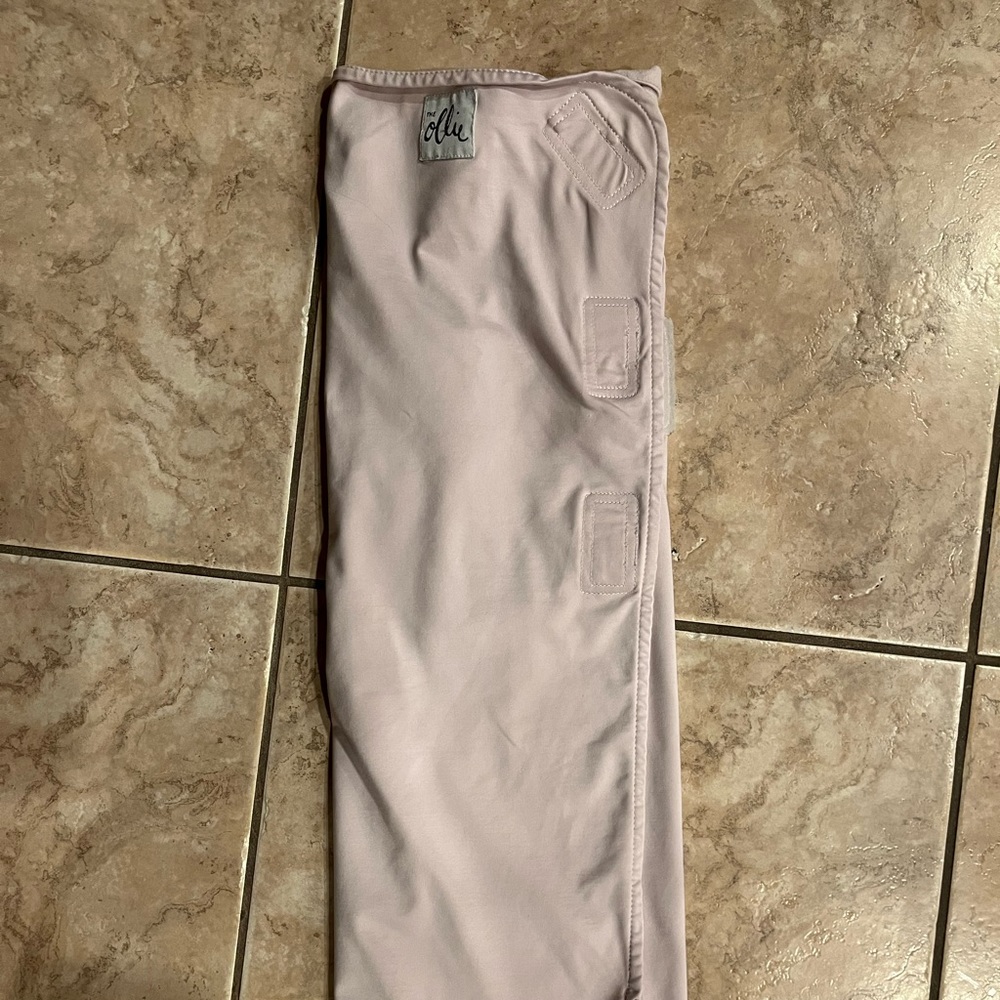 Ollie swaddle lavender (light grey/purple)